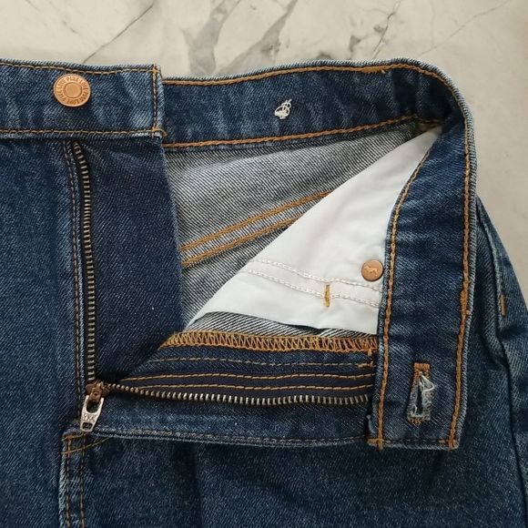 - Pink Victoria’s Secret denim cut off jean shorts, size 25 - Picture 7 of 12